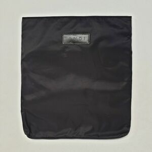 Tandi black laptop sleeve
